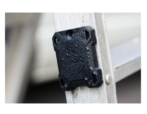 HiKOKI IP67の防じん防水で貼りっぱなしにできる